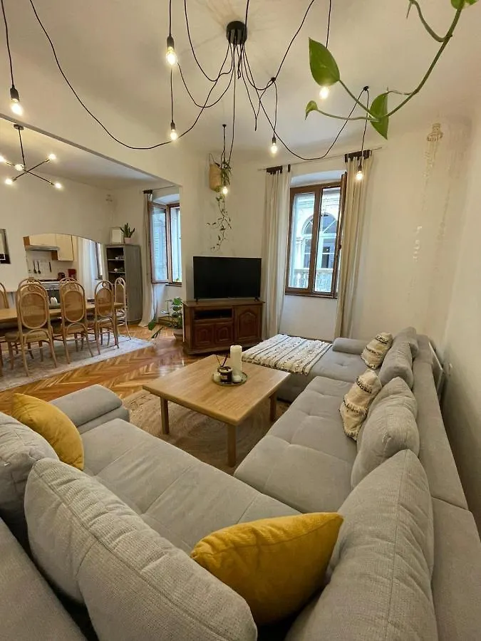 Apartment Martina Old City Center