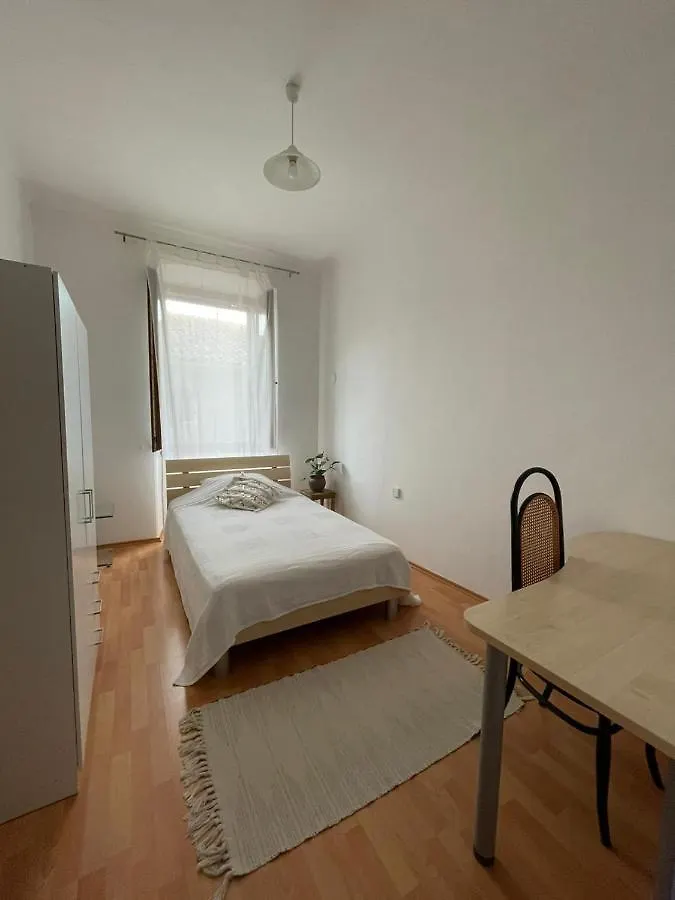 Apartment Martina Old City Center